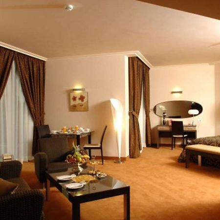 Regency Palace Hotel Джунія Екстер'єр фото