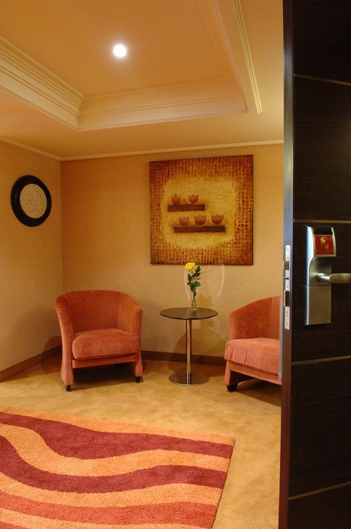 Regency Palace Hotel Джунія Екстер'єр фото