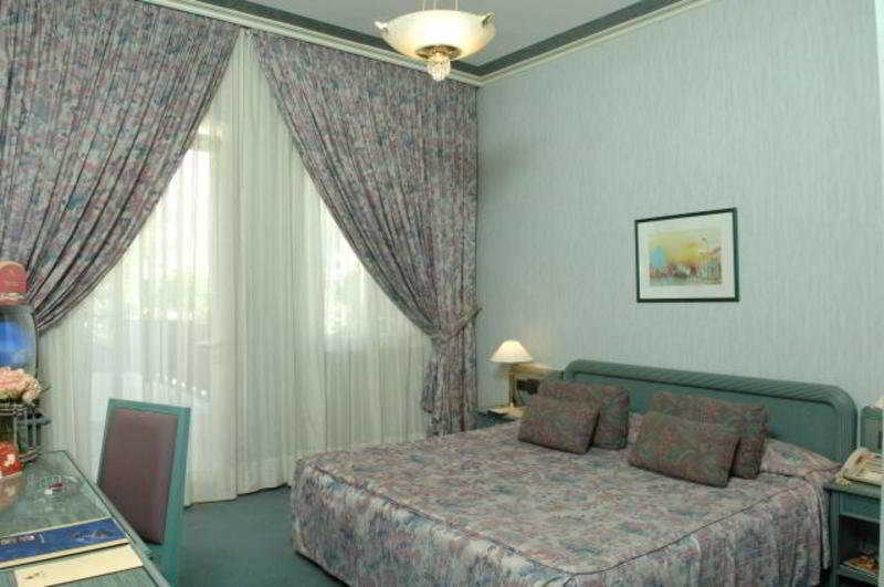 Regency Palace Hotel Джунія Екстер'єр фото