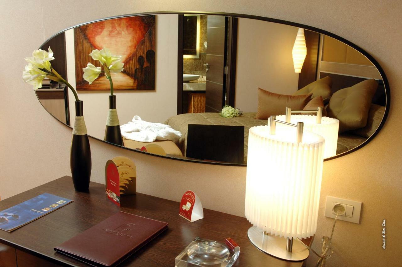 Regency Palace Hotel Джунія Екстер'єр фото