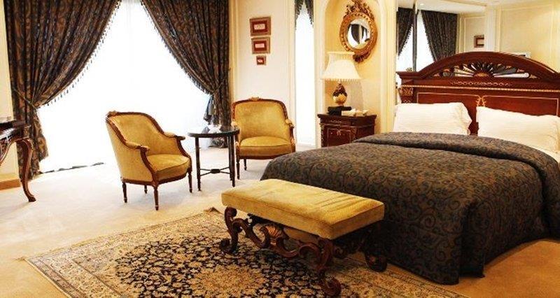 Regency Palace Hotel Джунія Екстер'єр фото